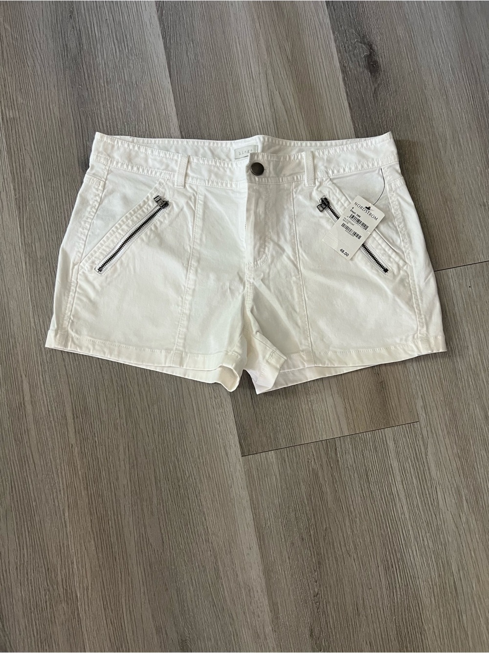 hinge White Denim Zip-Pocket Jean Shorts